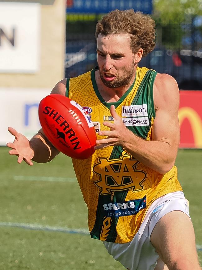 Captain Dylan Landt. Picture: David Bradley / AFLNT Media