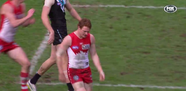 Gary Rohan rues his missed shot on goal. Image: Fox Sports.