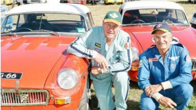 Greg (left) and brother Jeff Newey at the Leyburn Sprints in 2010.