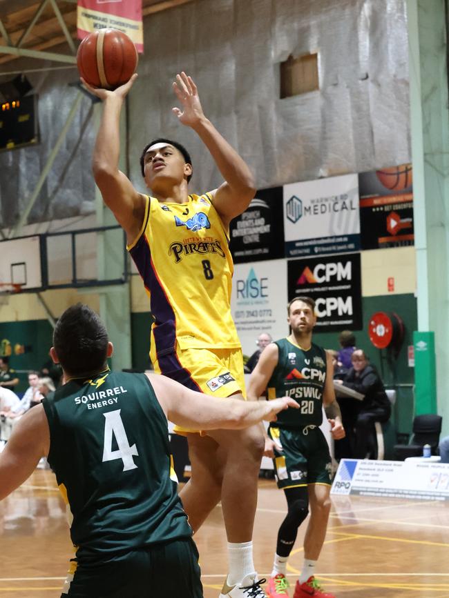 Roman Siulepa poured in 37 points and tore down 11 rebounds for South West Metro against Ipswich in NBL1 North.