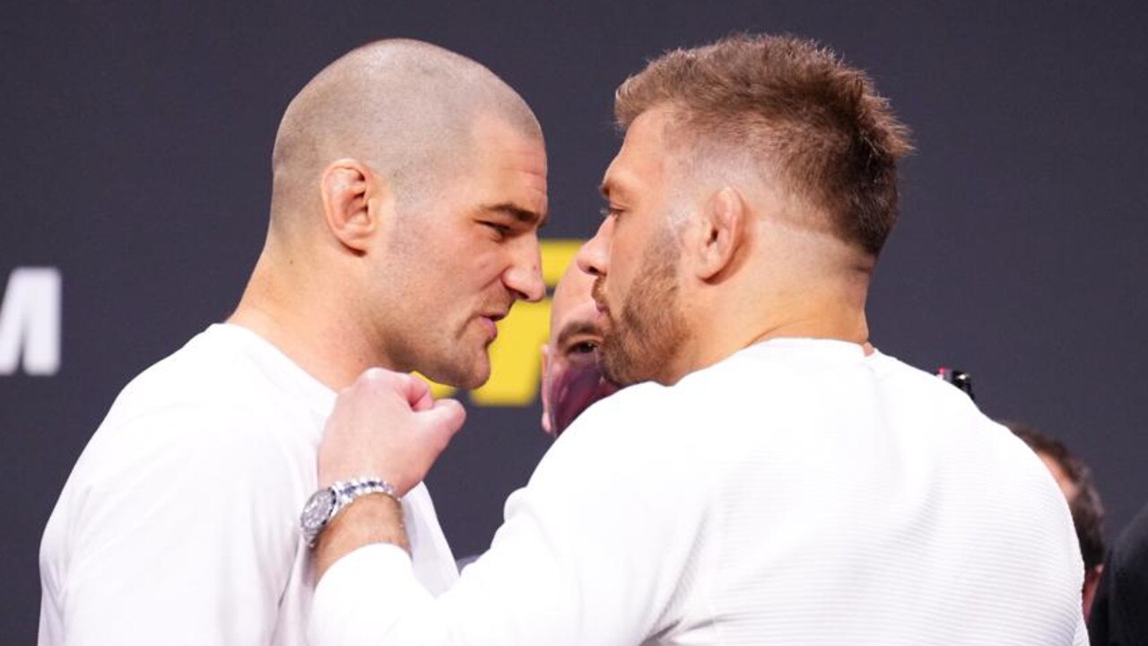 LAS VEGAS, NEVADA - DECEMBER 15: (L-R) Opponents Sean Strickland and Dricus Du Plessis face off during the UFC 2024 seasonal press conference at MGM Grand Garden Arena on December 15, 2023 in Las Vegas, Nevada. (Photo by Chris Unger/Zuffa LLC via Getty Images)