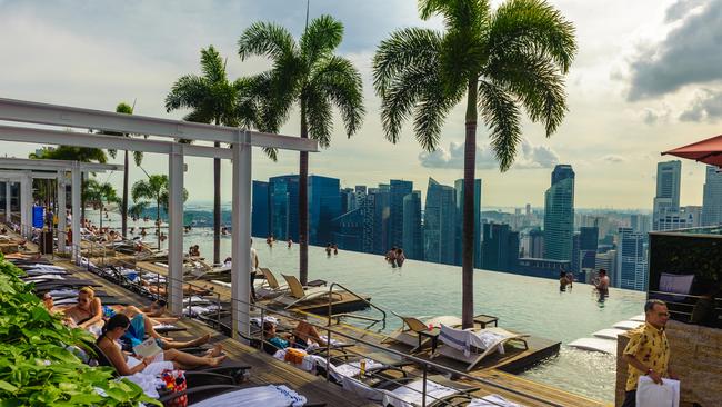 The dramatic rooftop infinity pool at the Marina Bay Sands hotel.