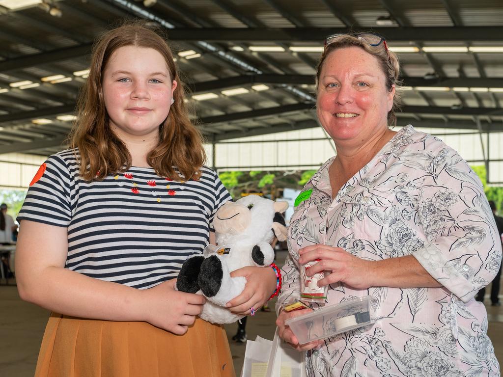 Isabella Symons and Linda Symons at Special Childrens Christmas Party Mackay Saturday 19 Novemeber 2022. Picture: Michaela Harlow