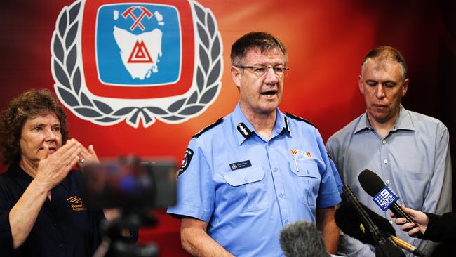 Chief Officer Chris Arnol during a fire briefing at TFS headquarters at Hobart. PICTURE CHRIS KIDD