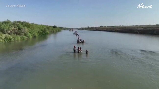 Record number of migrants crossing border into US