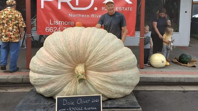 Dale Oliver's record-breaking pumpkin.