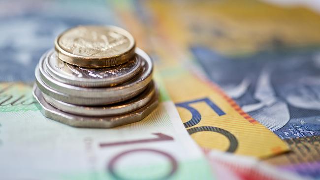 The rout in financial asset prices left Australian households’ net worth lower by nearly $10,000 per person. Picture: istock