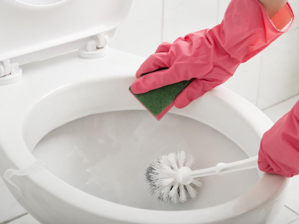 cleaning-mistakes-that-cause-clogged-drains-and-how-to-fix-it-news