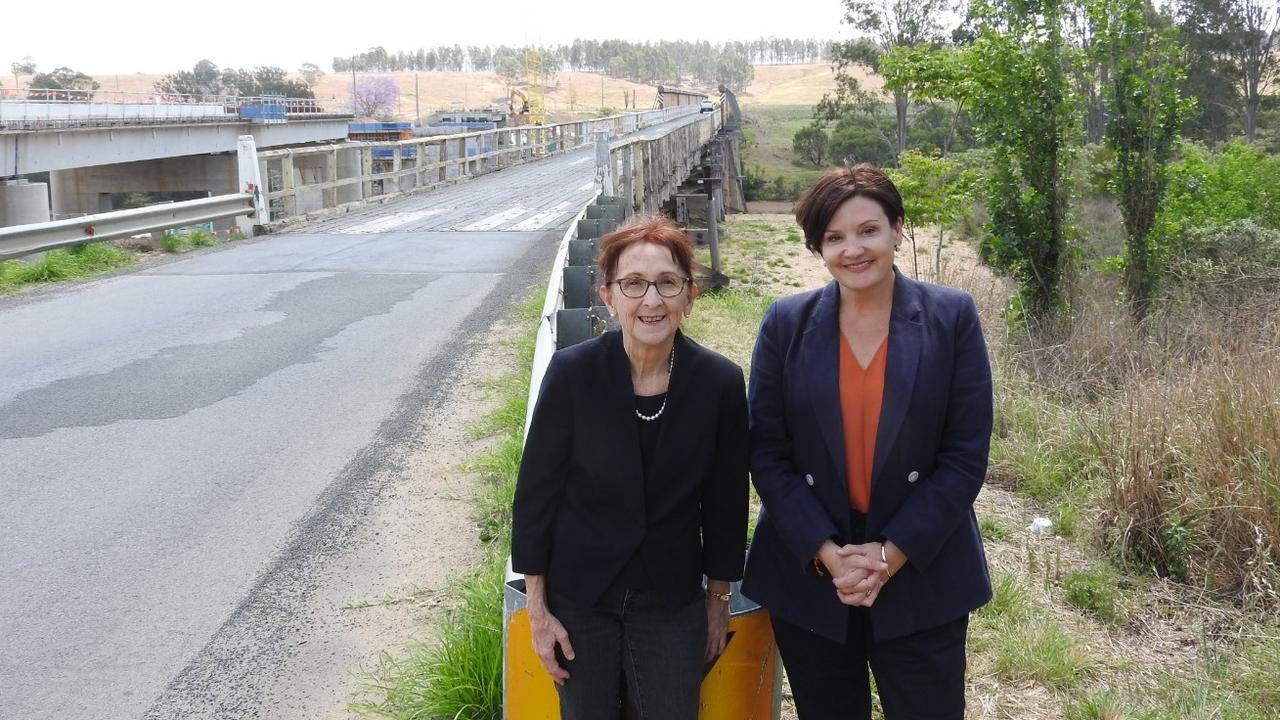 BRIDGE BRIEFING: Lismore MP Janelle Saffin briefs NSW Opposition Leader Jodi McKay on the community campaign to save the Tabulam Truss Bridge. Photo: Janelle Saffin