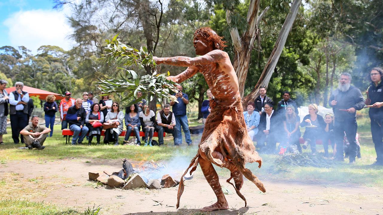 tasmanian-aboriginal-ancestors-repatriated-to-launceston-photos