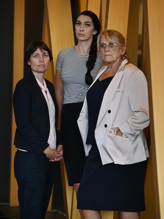 Forensic scientist Dr Kristy Wright (left) with Shandee Blackburn’s sister Shannah (middle) and mother Vicki. Picture: Lyndon Mechielsen