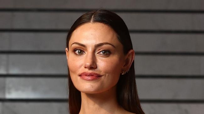 GOLD COAST, AUSTRALIA - FEBRUARY 06:  Phoebe Tonkin poses at the Langham Hotel on February 06, 2025 on the Gold Coast, Australia. (Photo by Chris Hyde/Getty Images for Netflix)