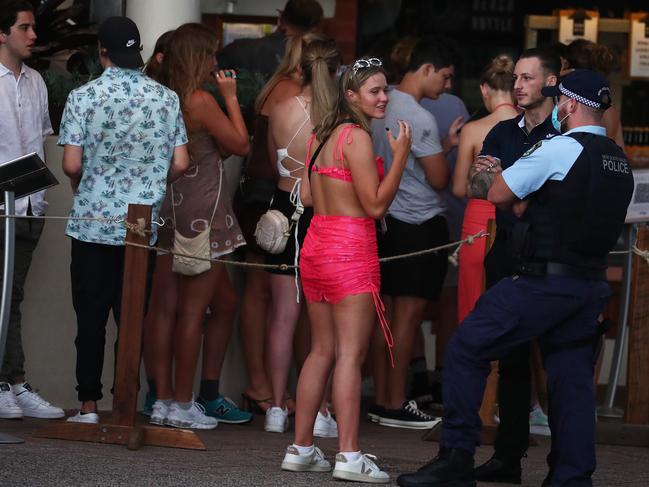 Schoolies in Byron For : The Daily Telegraph 4/12/2021  Schoolies  in Byron Bay.Photograph : Jason O'Brien