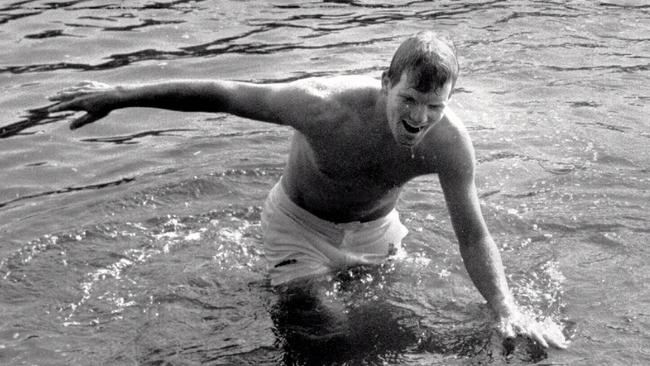 Jim Courier takes an ill-advised dip in the Yarra River to celebrate his 1992 Australian Open win. (Pic: News Corp archives)