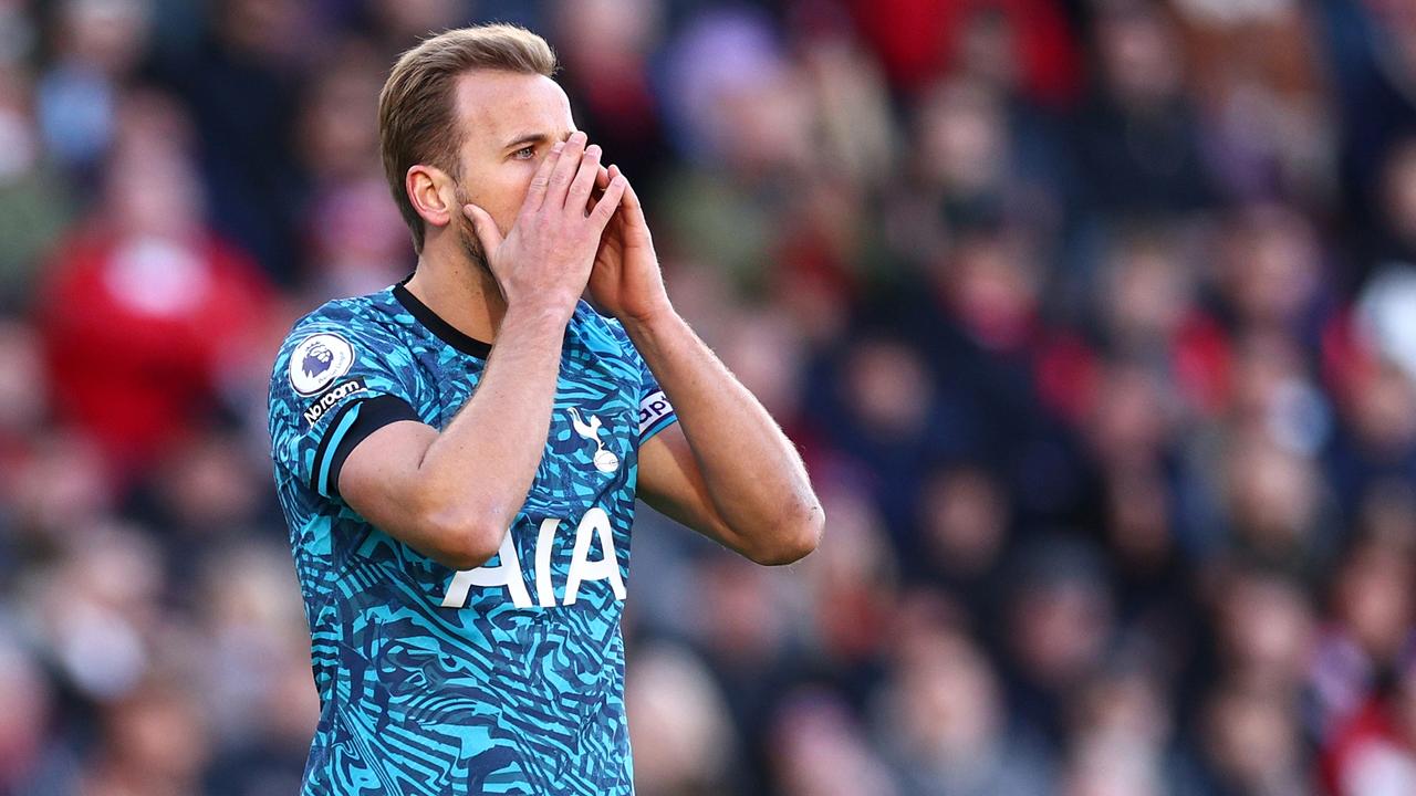 Les fans de Brentford applaudissent Harry Kane, penalty manqué pour l’Angleterre lors de la Coupe du monde, vous avez laissé tomber votre pays, le dernier