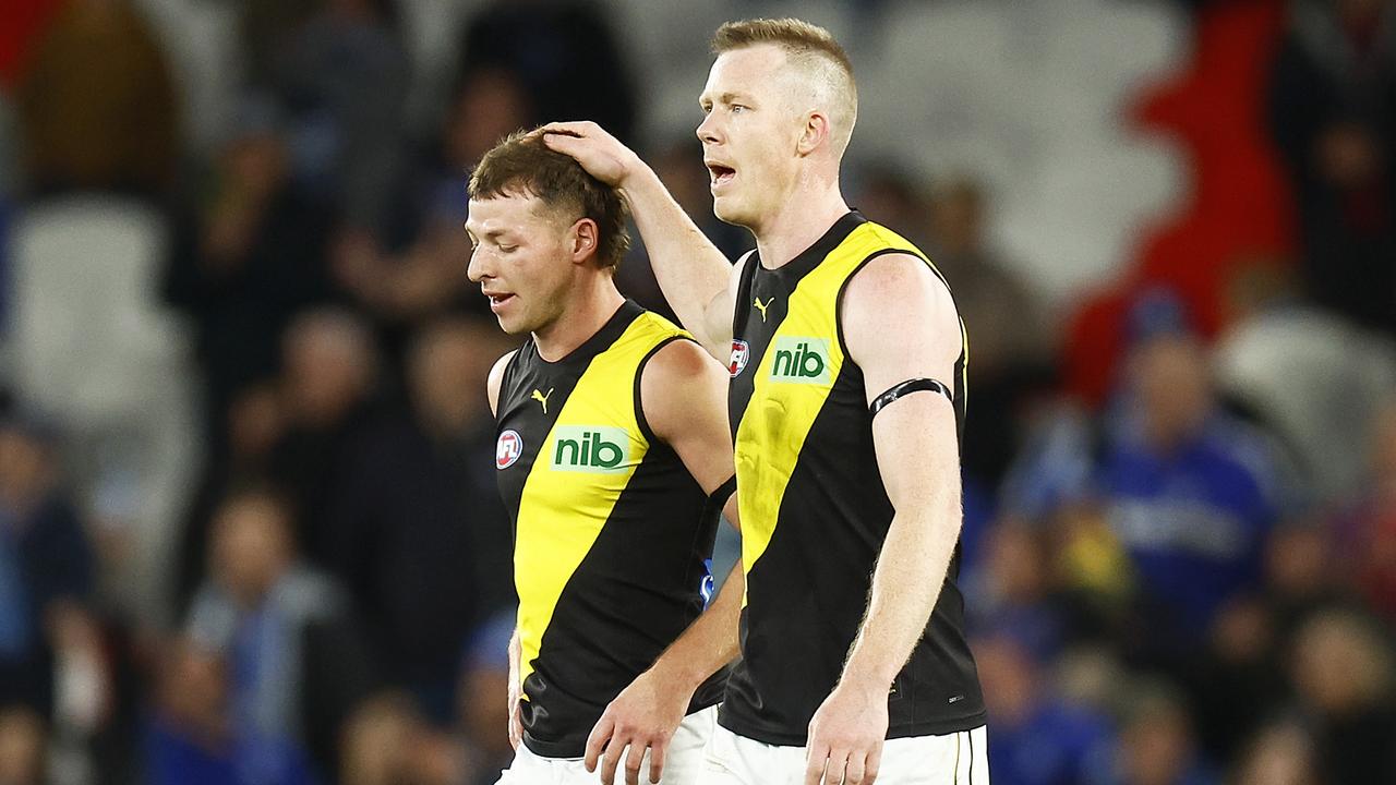 Jake Aarts of the Tigers with Jack Riewoldt. Photo by Daniel Pockett/Getty Images.