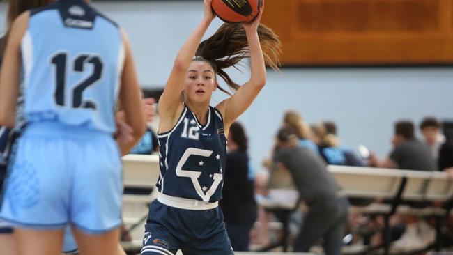 Sienna Privitera in action for Vic Country. Picture: Basketball Victoria/Sport in Focus