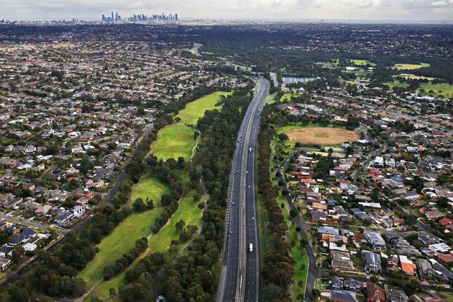 Aerial pictures of empty roads in Melbourne as strict stage 4 lockdowns are enforced. Eastern Freeway near Balwyn North, looking back towards the city. Aaron Francis/The Australian