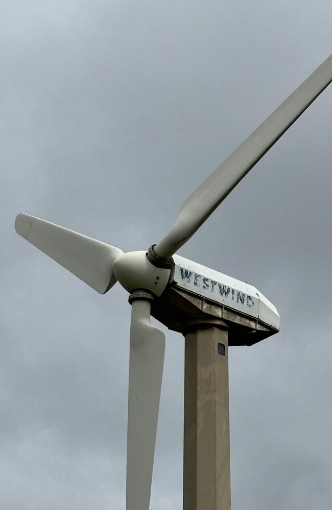 The future of the Black Rock wind turbine has been confirmed.