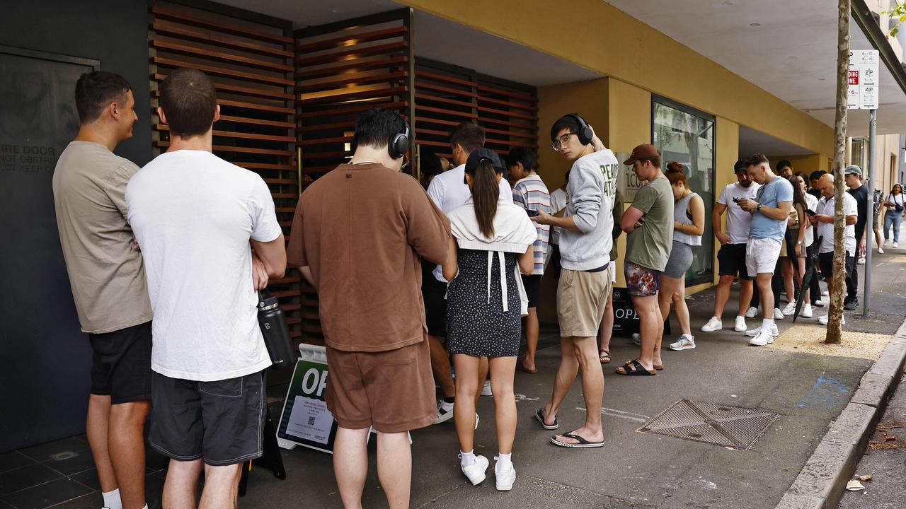 Long lines at a rental inspection in Surry Hills over the weekend. Picture: Sam Ruttyn