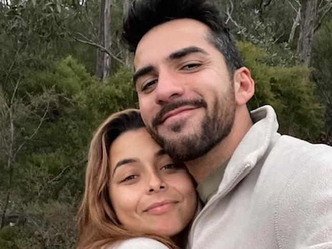 Brooke Blurton and Darvid Garayeli were revealed to have split at the end of 2021. Picture: Instagram