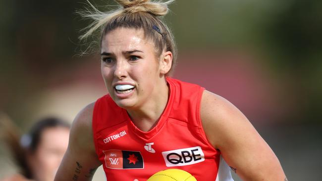 ADELAIDE, AUSTRALIA - OCTOBER 07: Alexia Hamilton of the Swans during the 2023 AFLW Round 06 match between the Port Adelaide Power and the Sydney Swans at Alberton Oval on October 07, 2023 in Adelaide, Australia. (Photo by Sarah Reed/AFL Photos via Getty Images)