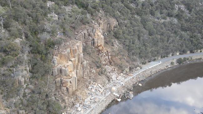 The Tasman Highway near Orford still looks like a mess after boulders were removed from the cliff face. Photo: Shannon Wells / Twitter.