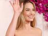 Margot stuns on Oscars red carpet