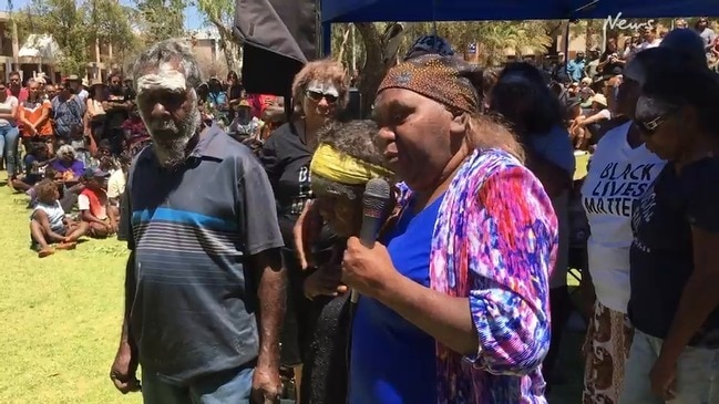 Large Crowd Gathers In Alice Springs City Centre For Protest Rally ...