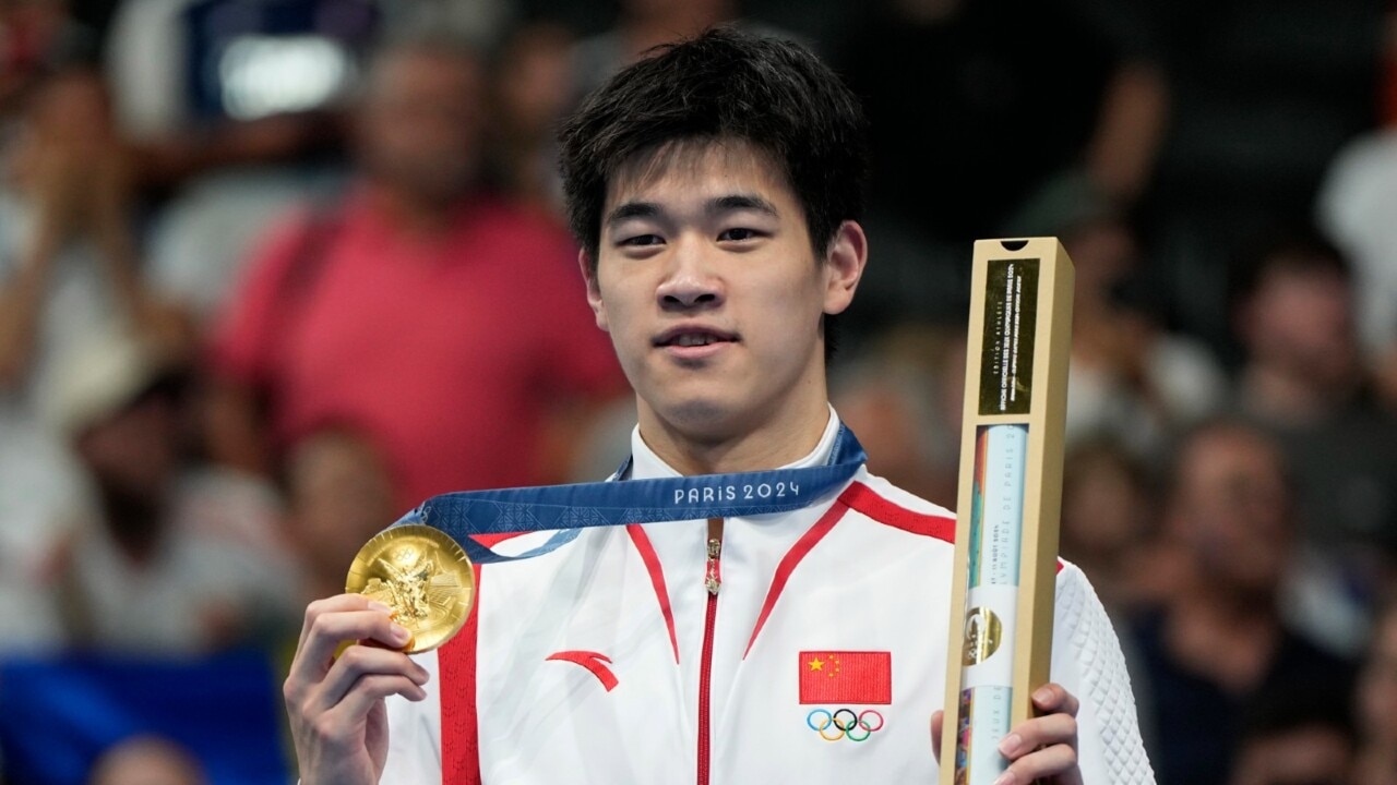 Matty & ‘The Missile’ in Paris: Olympic Chinese swimmer’s world record divides opinions