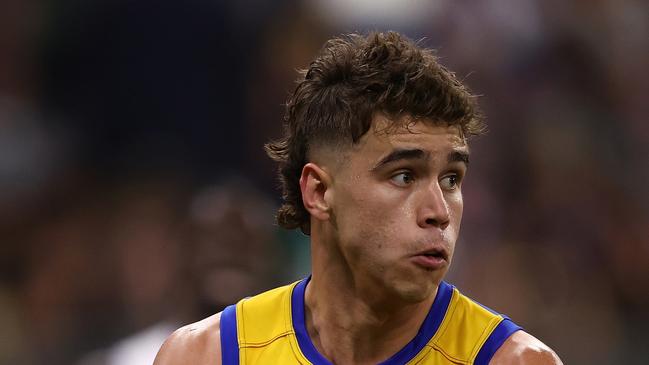 PERTH, AUSTRALIA - AUGUST 12: Elijah Hewett of the Eagles in action during the round 22 AFL match between West Coast Eagles and Fremantle Dockers at Optus Stadium, on August 12, 2023, in Perth, Australia. (Photo by Paul Kane/Getty Images)