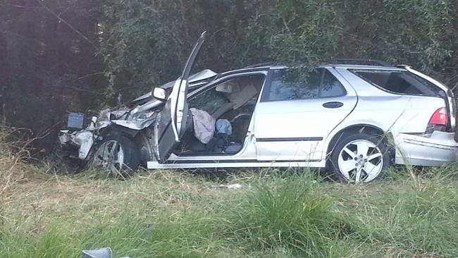 Single Car Crash In Casula Leaves Two People Seriously Injured 