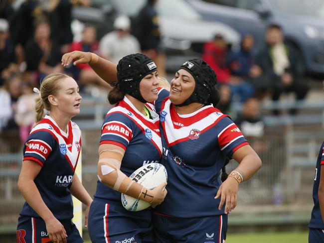 Aliyah Nasio (centre) scored a double for the Roosters. Picture: Warren Gannon Photography.