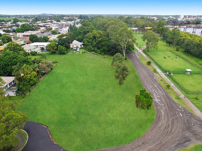 2 Hinkler Ave, Bundaberg North, Qld 4670.<br/>Image credit to RealEstate.com and McGrath Realty.