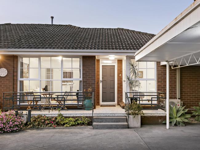 4/58 Munro St Coburg - for herald sun real estate