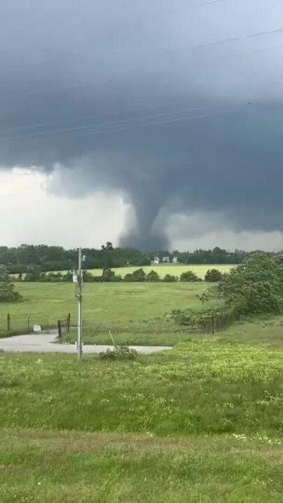 At Least 2 Dead as Tornado Hits Southeast Missouri