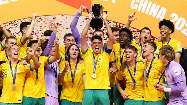 SHENZHEN, CHINA - MARCH 01: Players of Australia celebrate the champion during ceremony of the AFC U20 Asian Cup final between Australia v Saudi Arabia at the Shenzhen Baoan Sports Centre Stadium on March 01, 2025 in Shenzhen, China. (Photo by Zhizhao Wu/Getty Images)