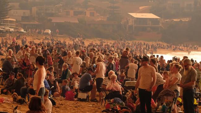 Thousands fleed to Malua Bay Beach on New Year’s Eve. Picture: Alex Coppel