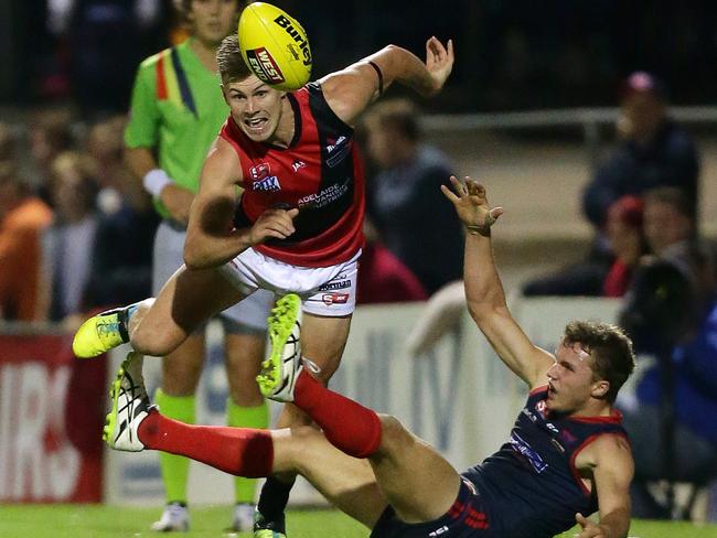 West's Aaron Fielke battles against Norwood's Andrew Kirwan. Picture: Dylan Coker