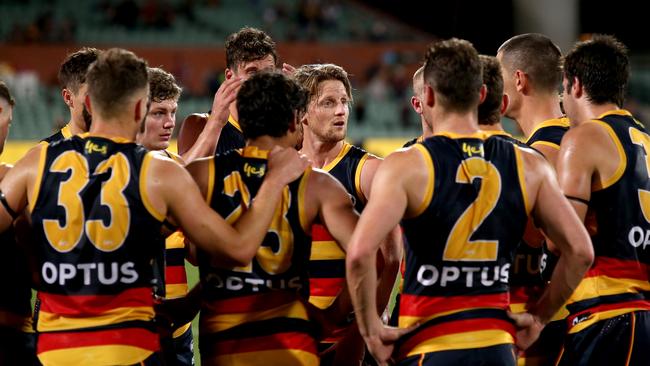 Rory Sloane addresses the players after Saturday’s final game against Richmond. Picture: James Elsby (Getty).