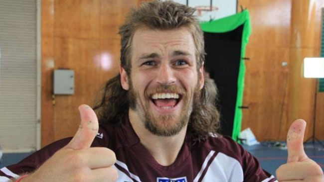 Former Manly player David Williams channels his inner Joe Dirt.
