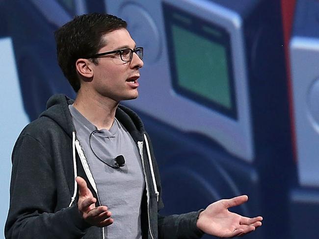 SAN FRANCISCO, CA - MAY 28: Google vice president of product management Clay Bavor announces 'Jump' during the 2015 Google I/O conference on May 28, 2015 in San Francisco, California. The annual Google I/O conference runs through May 29. Justin Sullivan/Getty Images/AFP == FOR NEWSPAPERS, INTERNET, TELCOS & TELEVISION USE ONLY ==