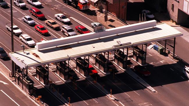 Bridge toll booths in 1996, before the advent of E-tags.