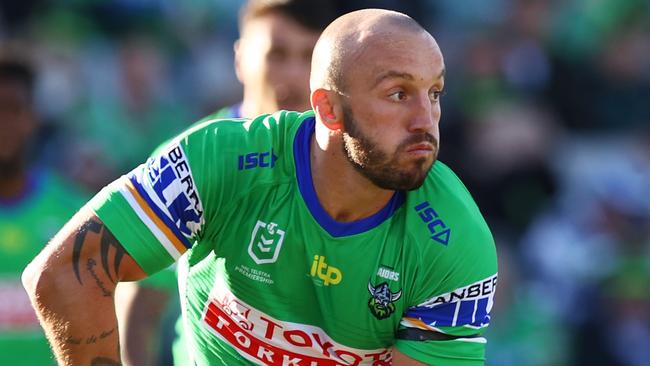 Josh Hodgson left the field early with a knee injury. Picture: Mark Nolan/Getty Images