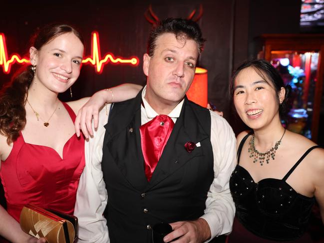 Holly Lightbody, Nick Scotney and Frances Foo at the Gold Palm Theatre Awards 2024 at Draculas Cabaret for Gold Coast at Large. Picture, Portia Large.