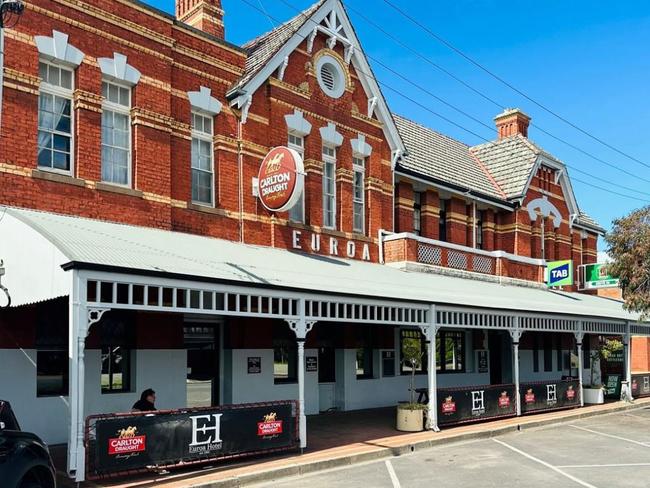 David Graham Berry, 42, allegedly stole a white Ford Ranger from the Euroa 'Middle Pub' at 2.40pm on May 8. Picture: Supplied