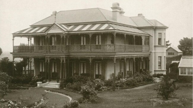 Boronia House is listed as a state heritage item.