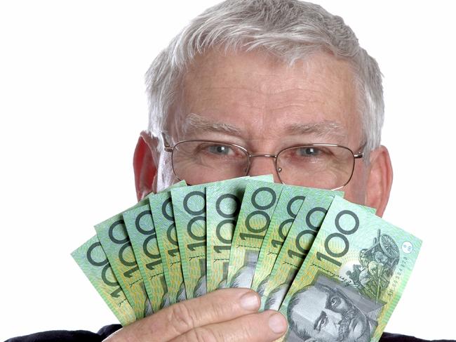 retiree, australian money, gifting, for moneysaverHQ