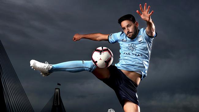 Milos Ninkovic will again bring his experience and creativity to Sydney FC. Picture. Phil Hillyard