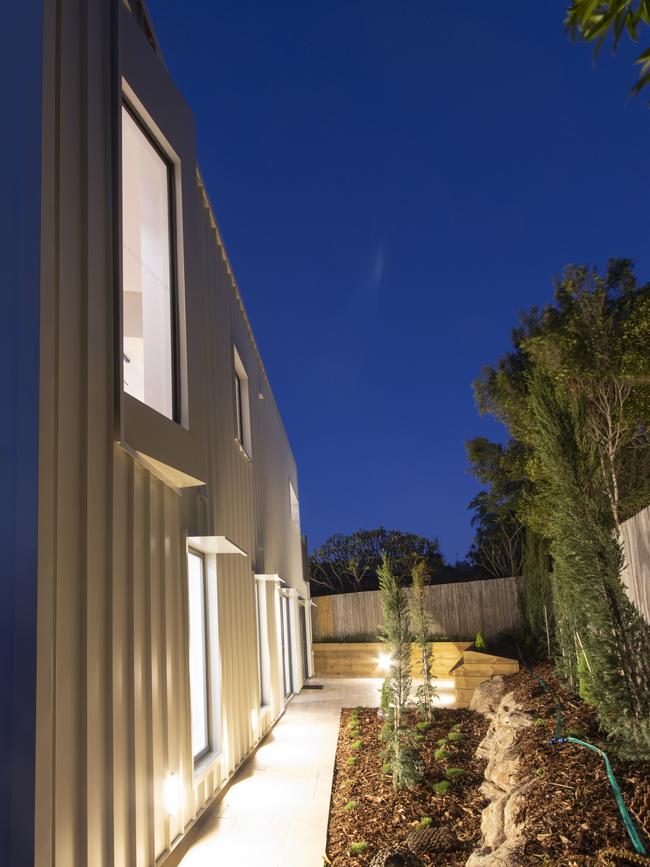 De stijl House in Ashmore